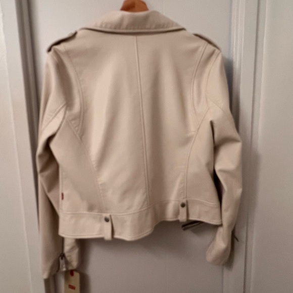 Levi’s Women’s Faux Leather jacket - Picture 11 of 16